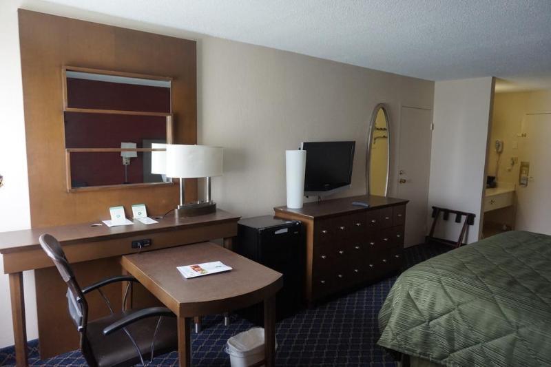 Motel 6 Rochester - Airport Extérieur photo